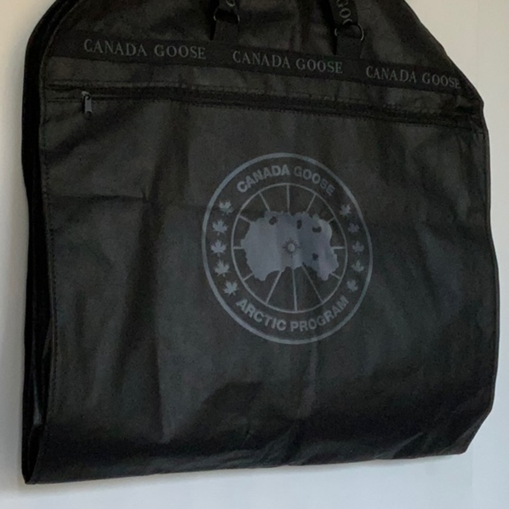 Canada Goose Black Garment Bag with Logo BLACK Canada Goose garment bag
